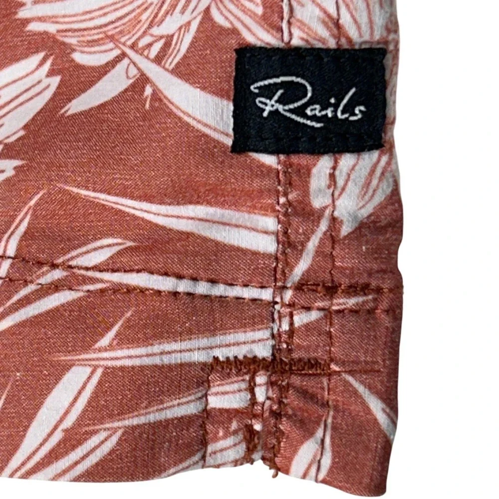 Rails mens swim